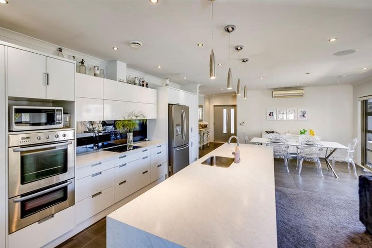 Photo of property in 21 Tasman Drive, Poraiti, Napier, 4112