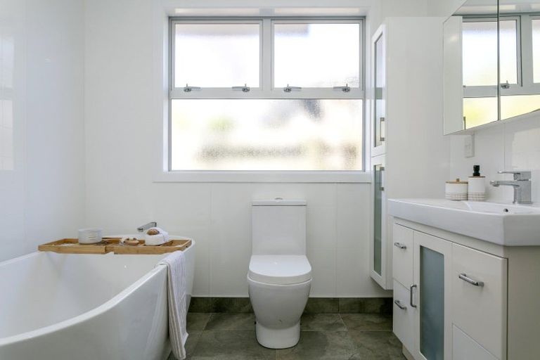 Photo of property in 27 Ngamotu Road, Taupo, 3330