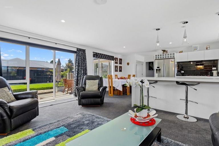Photo of property in 8 Hampstead Close, Rangiora, 7400