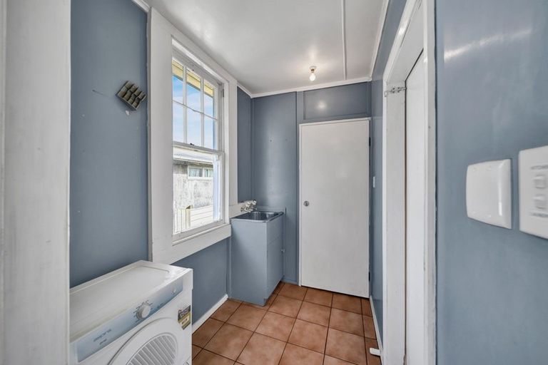 Photo of property in 6 Princes Street, Hawera, 4610