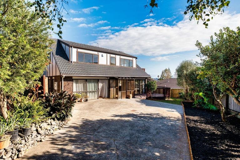 Photo of property in 2/14 Chip Grove, Sunnyhills, Auckland, 2010