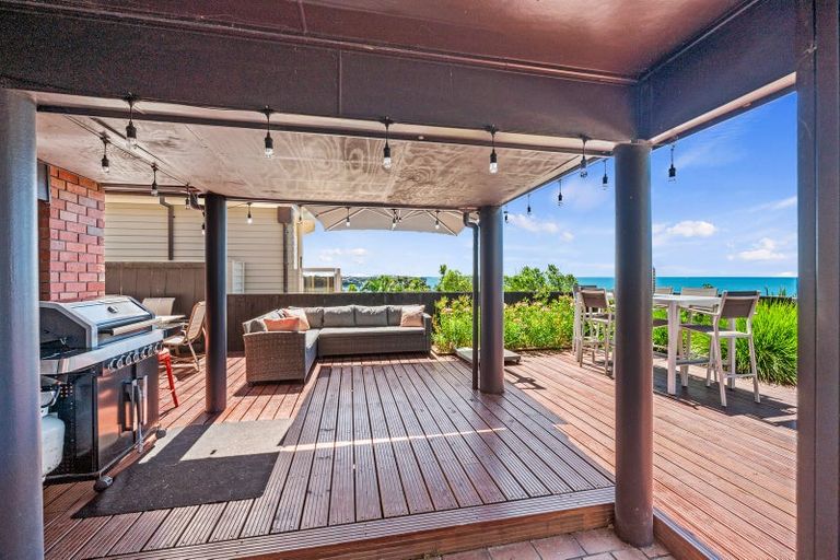 Photo of property in 1/127 Churchill Road, Rothesay Bay, Auckland, 0630