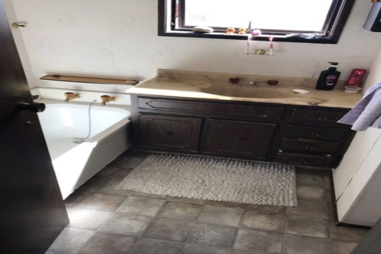 Photo of property in 12 Bishoprick Crescent, Te Puke, 3119