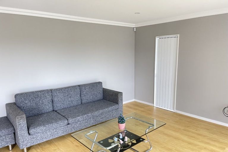 Photo of property in 4 Opouatu Avenue, Glenbrook, Waiuku, 2681