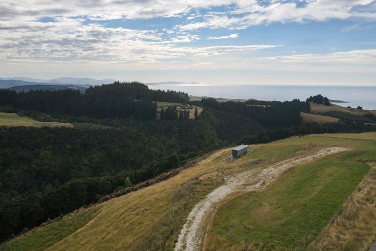 Photo of property in 99 Kahu Ridge, Taieri Beach, Taieri Mouth, 9091