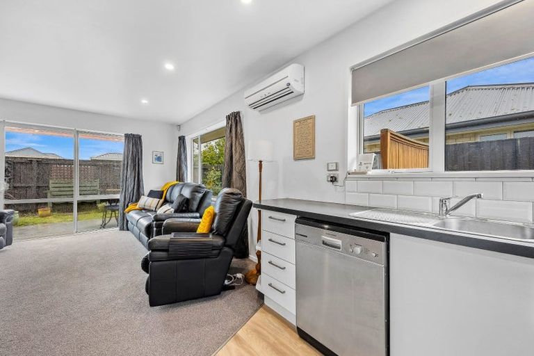 Photo of property in 7b Bentley Street, Russley, Christchurch, 8042
