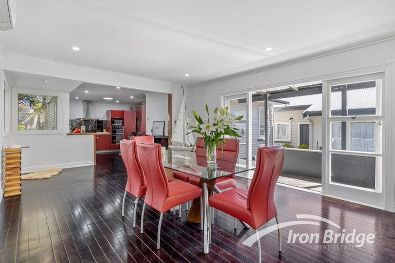 Photo of property in 31 Lancaster Road, Beach Haven, Auckland, 0626