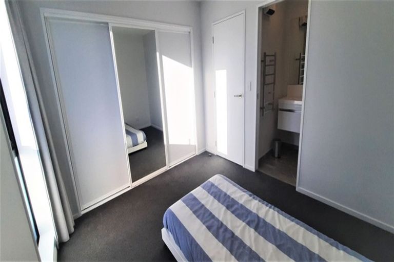 Photo of property in 2/37 Webb Street, St Albans, Christchurch, 8014