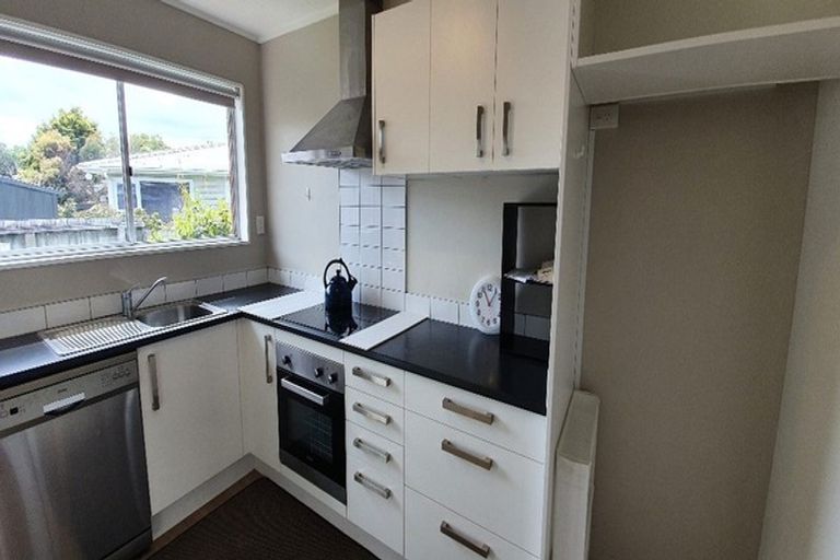 Photo of property in 7f3 Davies Street, Tawa, Wellington, 5028