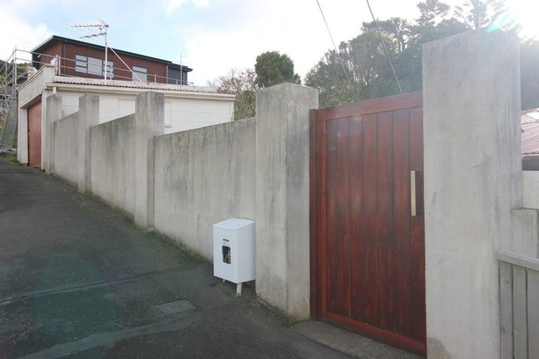 Photo of property in 40 Woodland Road, Johnsonville, Wellington, 6037