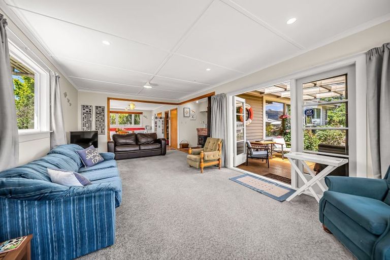Photo of property in 17 Dorizac Place, Te Anau, 9600