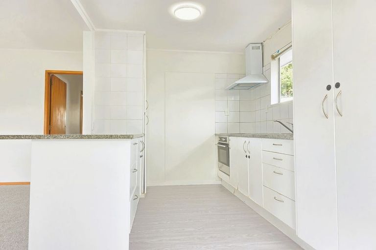 Photo of property in 7 Garton Drive, Massey, Auckland, 0614