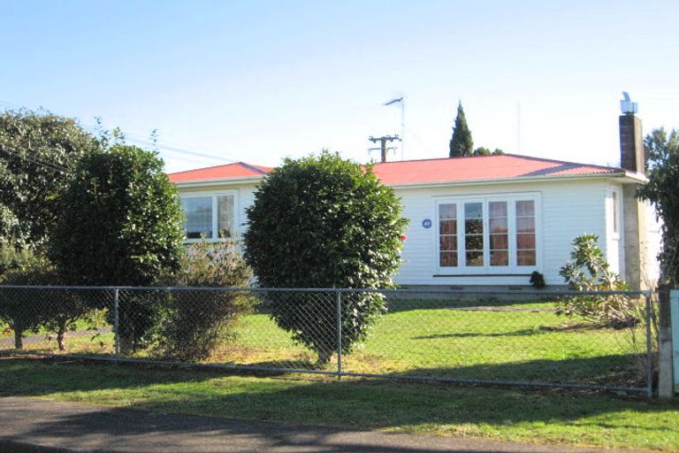 Photo of property in 2 Kerry Place, Papakura, 2110