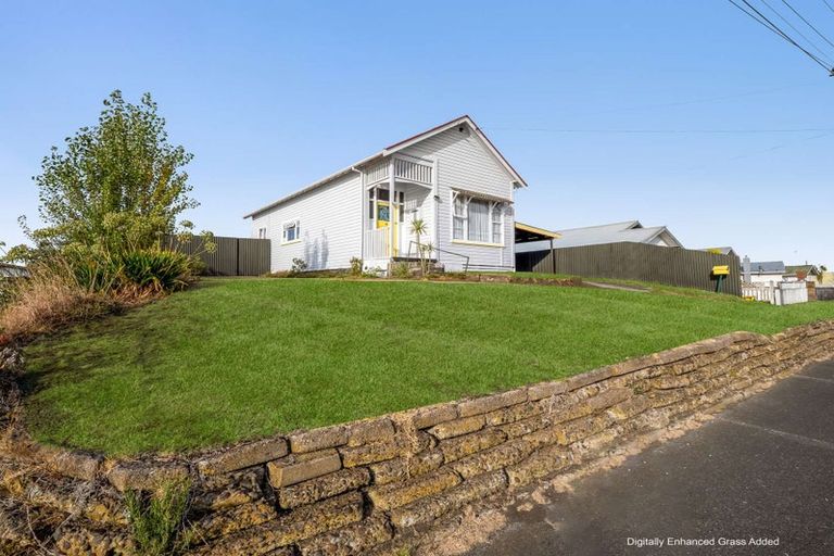 Photo of property in 30 Kowhai Street, Castlecliff, Whanganui, 4501