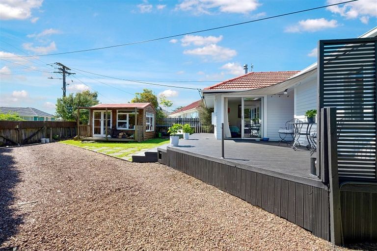 Photo of property in 93 Smythe Road, Henderson, Auckland, 0612
