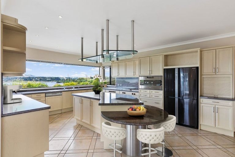 Photo of property in 220 Sandspit Road, Shelly Park, Auckland, 2014