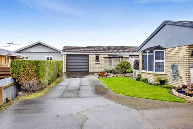 Photo of property in 6 Manse Street, Hawera, 4610