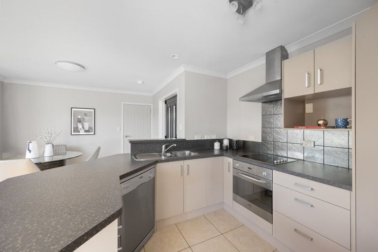 Photo of property in 21a O'dowd Road, Taradale, Napier, 4112