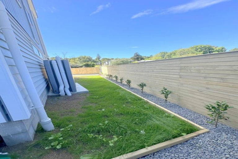 Photo of property in 15c Blenheim Street, Glenfield, Auckland, 0629