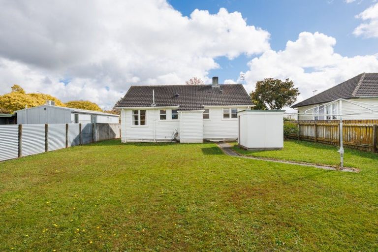 Photo of property in 3 Mccorkindale Street, Feilding, 4702