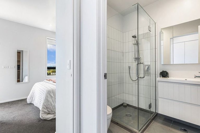 Photo of property in 204/77 Hobsonville Point Road, Hobsonville, Auckland, 0616