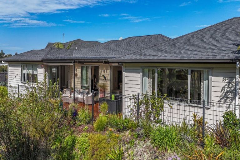 Photo of property in 8 Pheasant Close, Stanmore Bay, Whangaparaoa, 0932