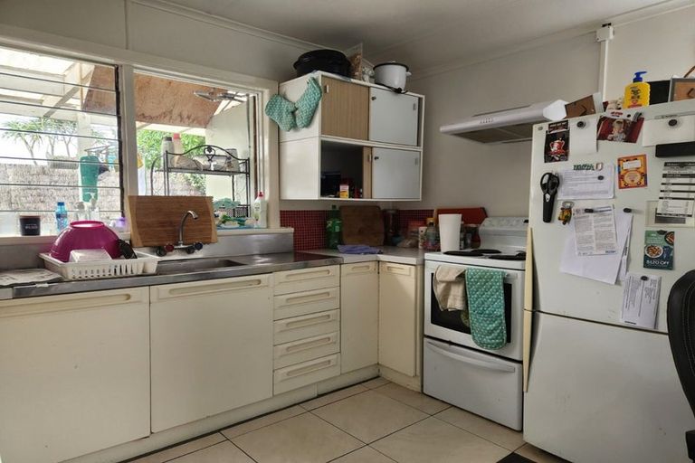 Photo of property in 7 Mcleod Street, Helensville, 0800