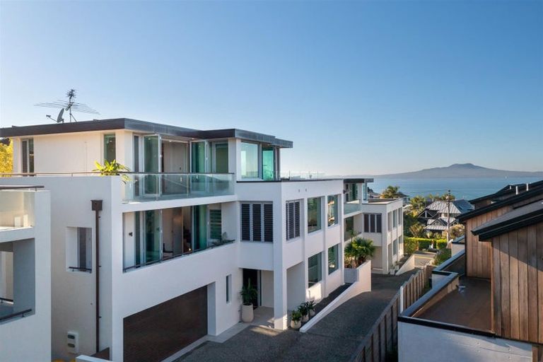 Photo of property in 22a Beach Road, Castor Bay, Auckland, 0620