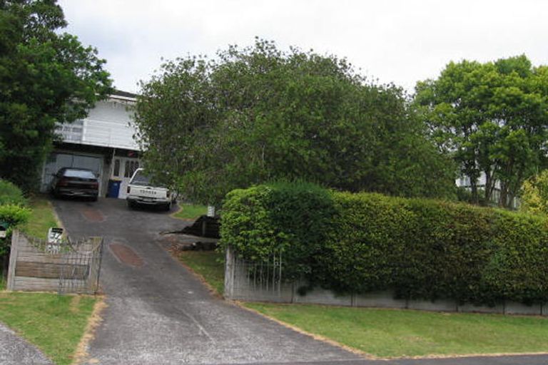 Photo of property in 37 Lanigan Street, Birkdale, Auckland, 0626