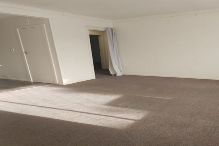 Photo of property in 2/153 Main Road, Tawa, Wellington, 5028