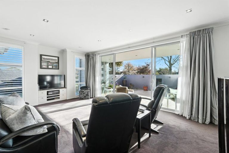 Photo of property in 43 Sycamore Close, Rangiora, 7400