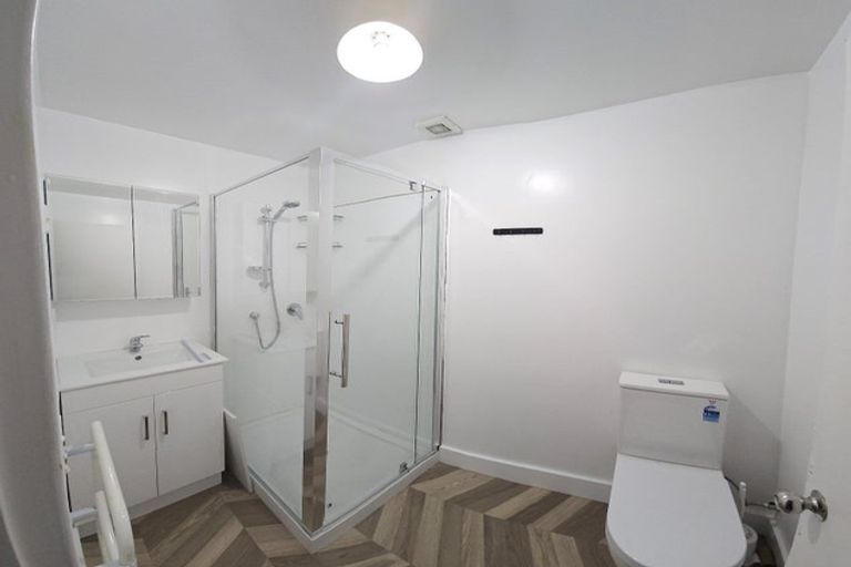 Photo of property in 5u4 Hopper Street, Mount Cook, Wellington, 6011