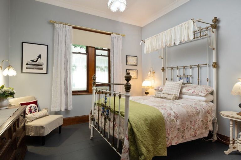 Photo of property in 30 Main Road, Havelock, 7100