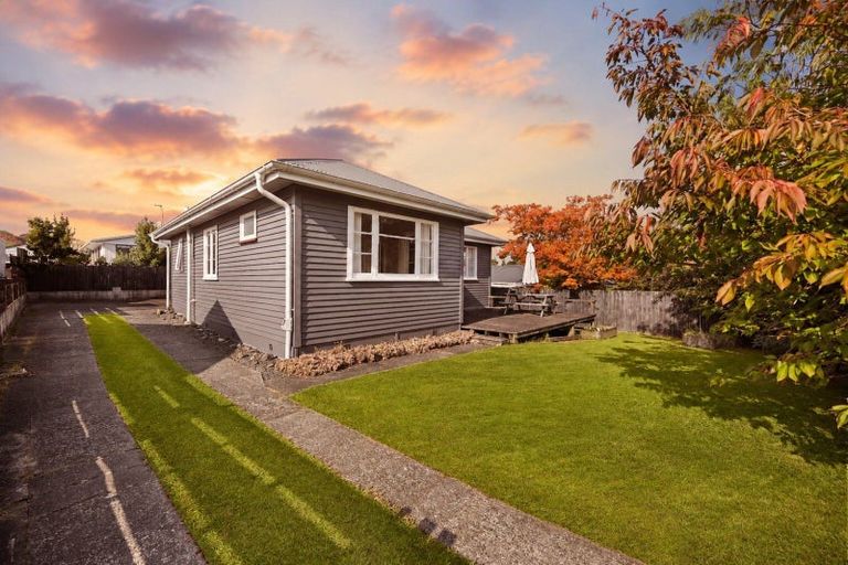 Photo of property in 69 Pine Avenue, Melville, Hamilton, 3206