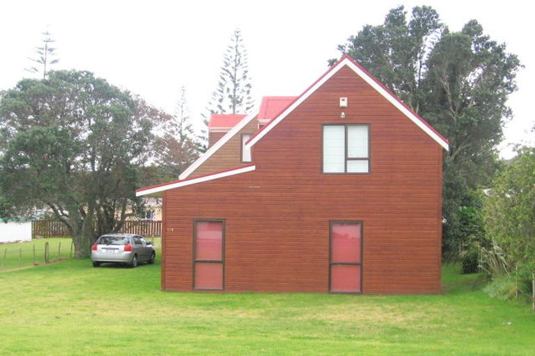 Photo of property in 116 Beverley Terrace, Whangamata, 3620