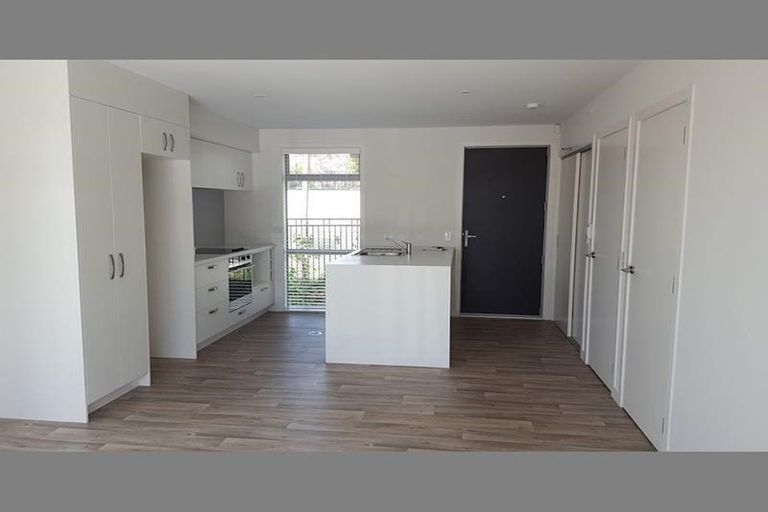 Photo of property in 10 Kanorau Place, Mangere, Auckland, 2022