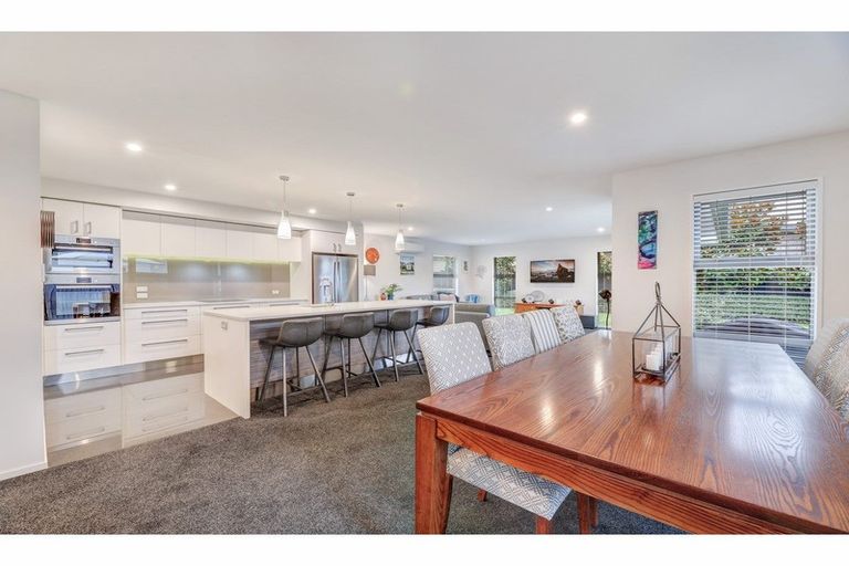 Photo of property in 7 Crown Close, Prebbleton, 7604