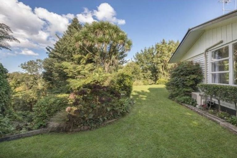 Photo of property in 13 Parkdale Place, Glenview, Hamilton, 3206