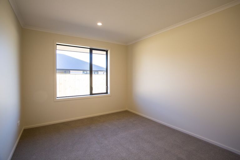 Photo of property in 7 Devon Lane, Carterton, 5713