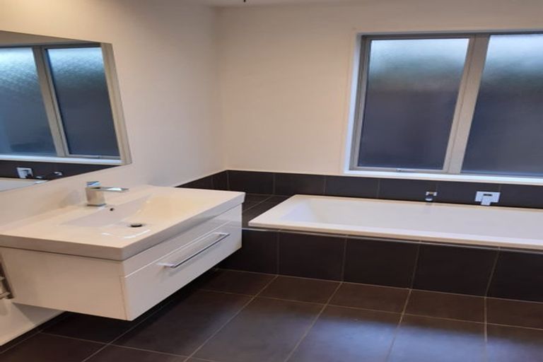 Photo of property in 36 Aroha Street, Pegasus, 7612