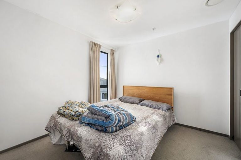 Photo of property in Dual Apartments, 201/142u Vivian Street, Te Aro, Wellington, 6011