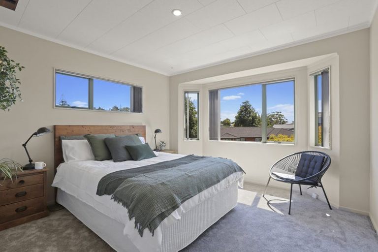 Photo of property in 80 Kamara Road, Glen Eden, Auckland, 0602