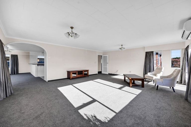 Photo of property in 25 Victoria Street, Hawera, 4610