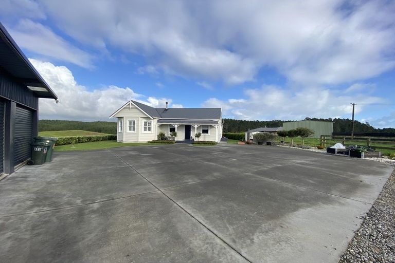 Photo of property in 200 Egmont Road, Hillsborough, New Plymouth, 4372