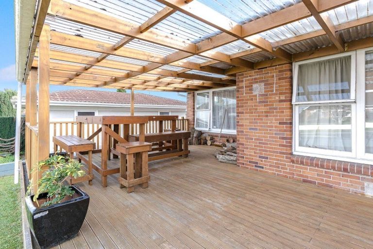 Photo of property in 70 Clevedon Road, Papakura, 2110