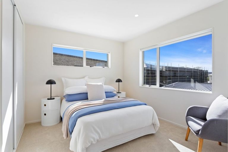 Photo of property in 32 Riria Crescent, Takanini, 2112