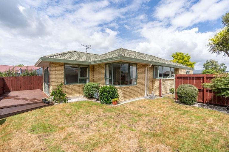 Photo of property in 15 Shannon Place, Nawton, Hamilton, 3200