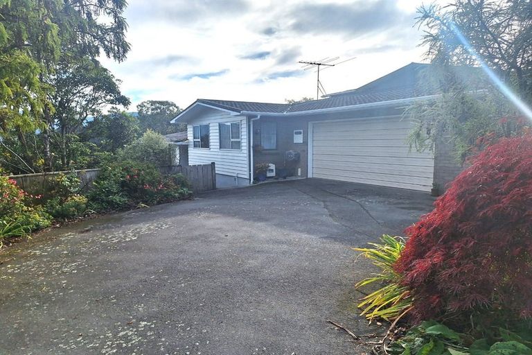 Photo of property in 7 Chichester Drive, Pinehaven, Upper Hutt, 5019