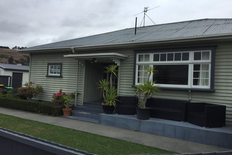 Photo of property in 10 Albert Terrace, Saint Martins, Christchurch, 8022