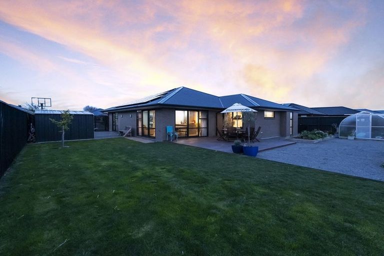 Photo of property in 15 Chimango Place, Rolleston, 7615